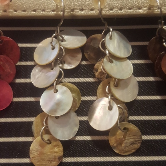 Set of three shell earrings - Picture 3 of 4